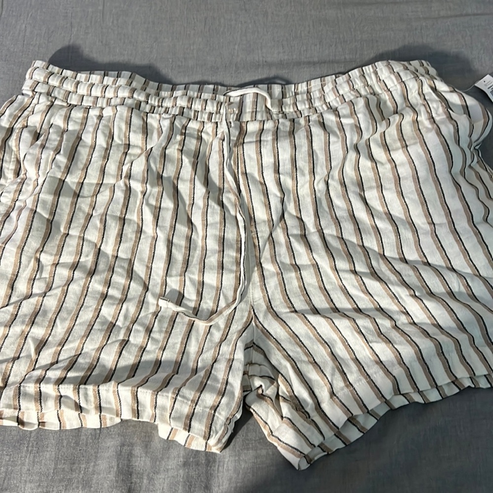 NWT Old Navy drawstring shorts